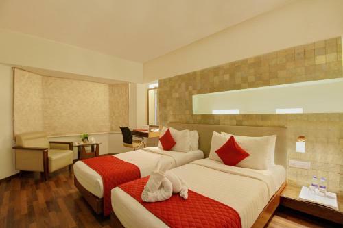 Hotel Monarch Luxur - Infantry Road