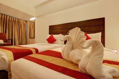Hotel Monarch Luxur - Infantry Road