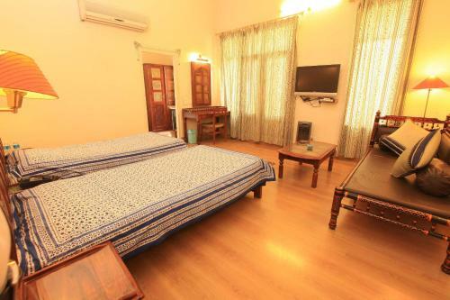 Hotel Arya Niwas