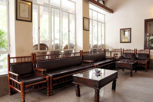 Hotel Arya Niwas