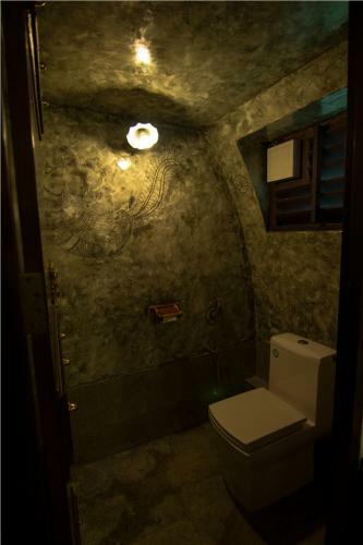 Punnamada Houseboat
