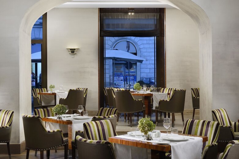 Hotel UNA Roma