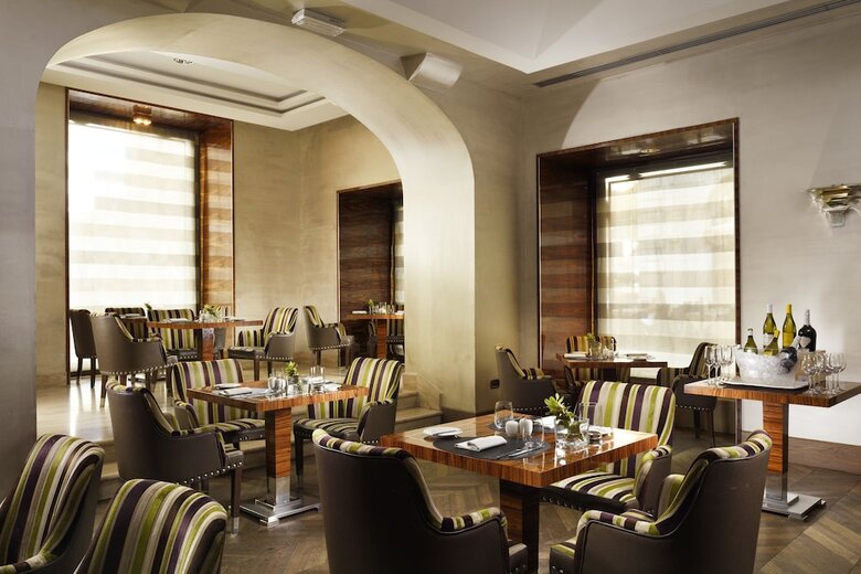 Hotel UNA Roma