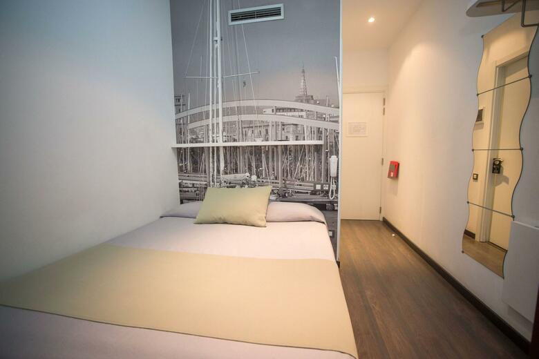 Hotel Curious