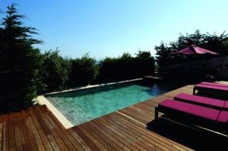 Emelisse Hotel