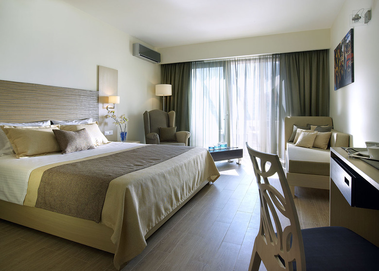 Hotel Filion Suites Resort & Spa
