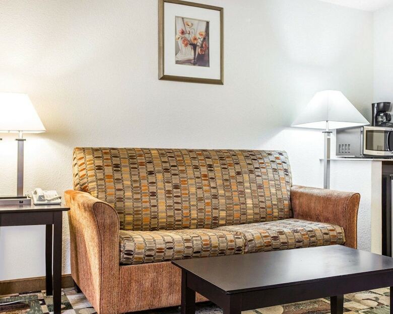 Hotel Quality Inn & Suites Coliseum