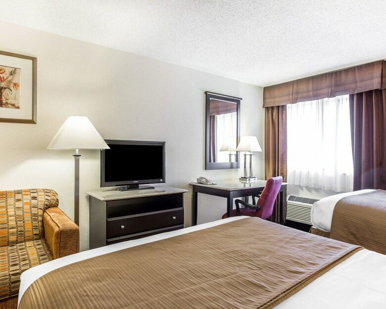 Hotel Quality Inn & Suites Coliseum