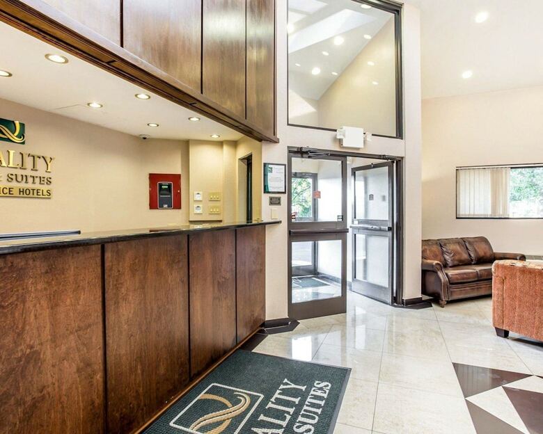 Hotel Quality Inn & Suites Coliseum