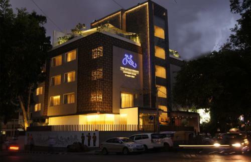 Hotel The Royale Senate Race Course, Bangalore
