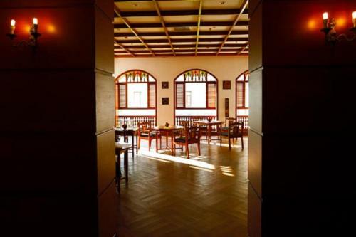 Mascot Hotel Ktdc