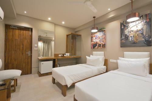 Urbane The Hotel