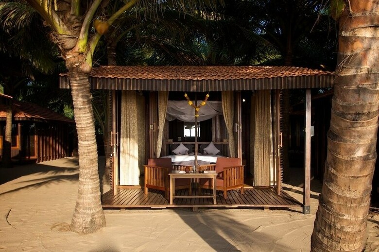 Hotel Dunhill Beach Resort