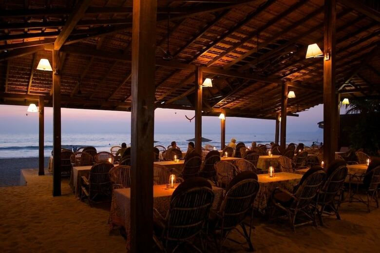 Hotel Dunhill Beach Resort