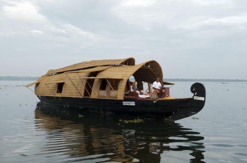 Soma House Boat