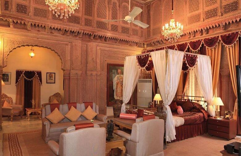 Hotel The Laxmi Niwas Palace