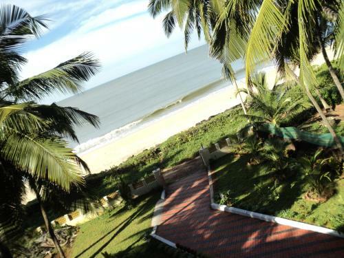 Hotel Club 7 Beach Resort