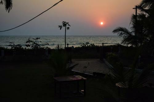 Hotel Club 7 Beach Resort
