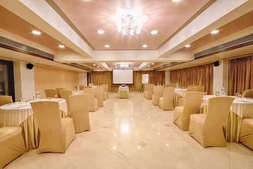 Hotel Platinum Residency