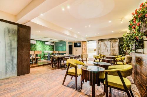 Hotel La 365 Residency