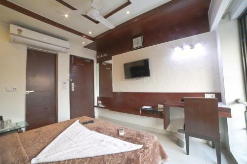 Hotel Grand Pragati