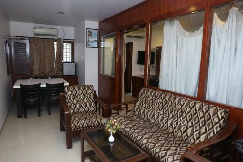 Hotel Chandra's