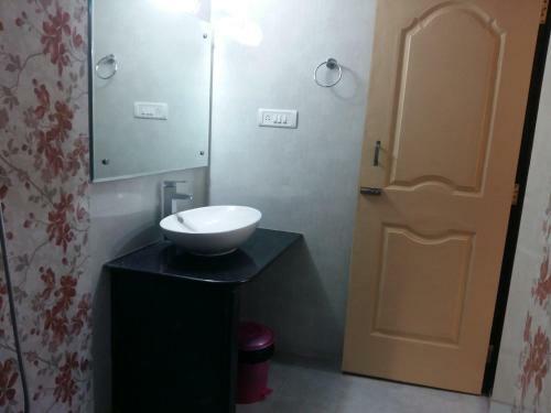 Hostal Sabinas Nest