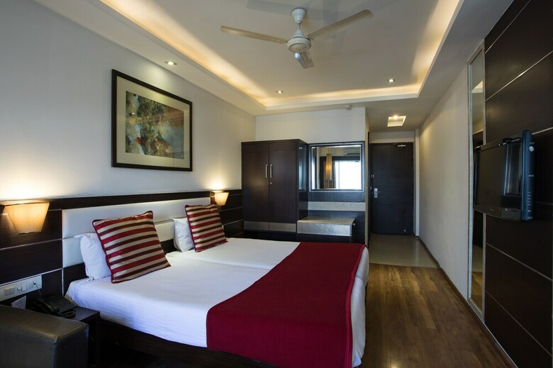 Surya Royal Hotel