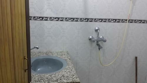 Hostal Camron Guest House