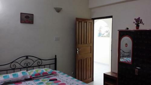 Hostal Camron Guest House