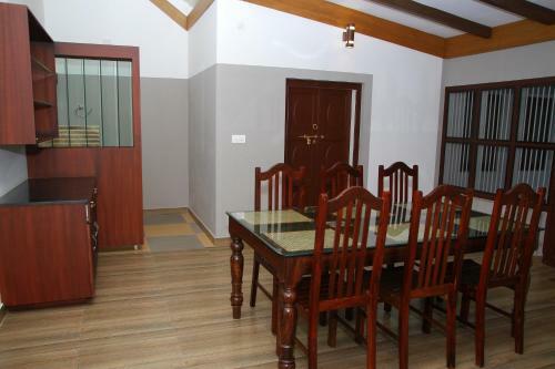 Hotel Pearl Beach Bungalow