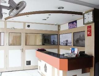 Fabhotel Arya International Elgin Road