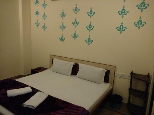 Hostal Madhav Guest House