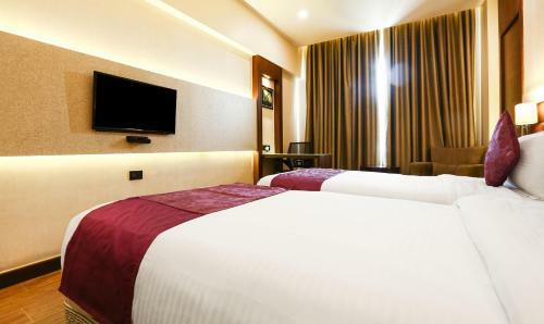 Hotel Eden Residency