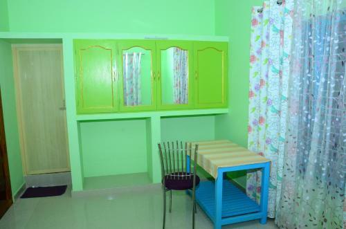 Hostal Vaiga Home Stay