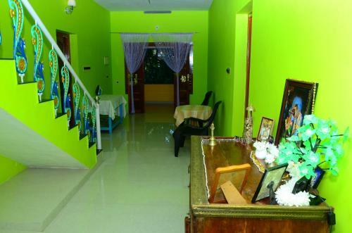 Hostal Vaiga Home Stay
