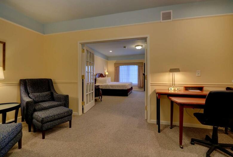 Hotel Senator Inn & Spa