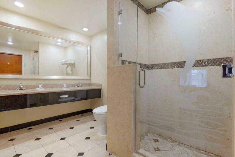 Hotel Comfort Suites Marina