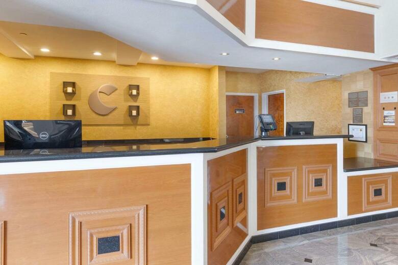 Hotel Comfort Suites Marina