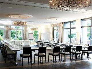 Parkhotel Schloss H�nigen