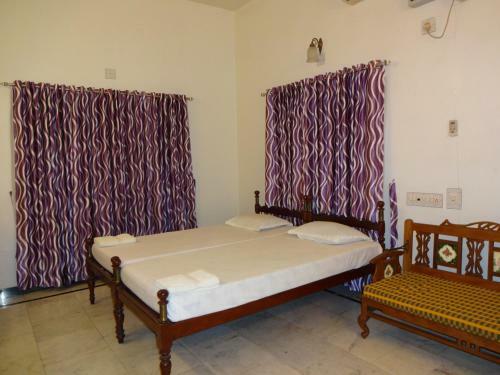 Hotel White Rose