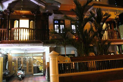 Hotel White Rose
