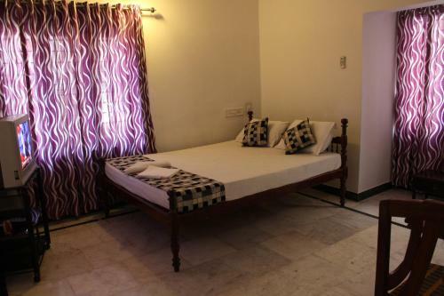 Hotel White Rose