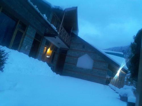 Hotel Peak And Snow Cottage