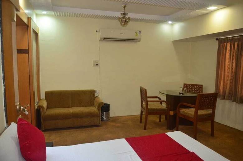 Hotel Poonam