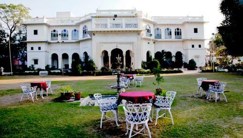 Hotel Hari Mahal Palace By Pachar Group