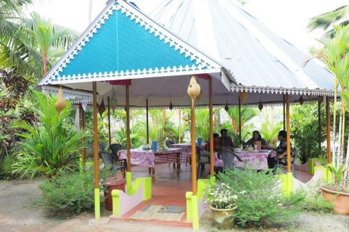 Hotel Kayaloram Resort