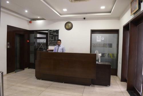 Hotel Palm View Residency
