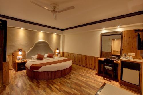 Hotel Kanishka Manali
