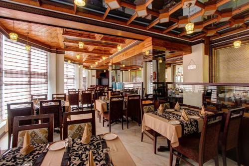 Hotel Kanishka Manali
